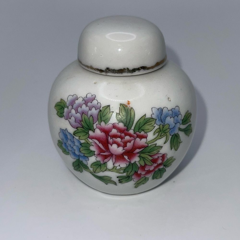 Vintage floral 3” ginger jar